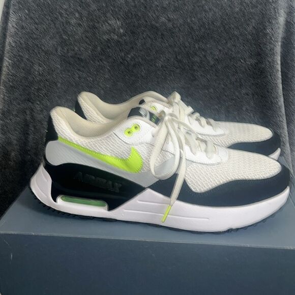 Nike Air Max white black green - Picture 1 of 9